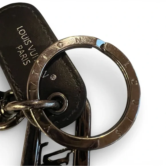 Louis Vuitton Men’s Monogram Eclipse Key Holder - Picture 5 of 7